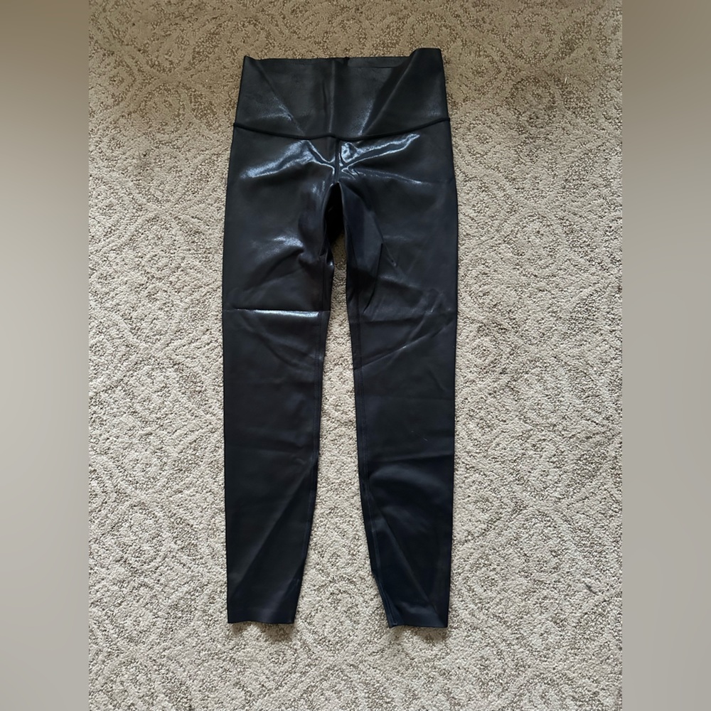 Knix Faux Leather Leggings Size Small